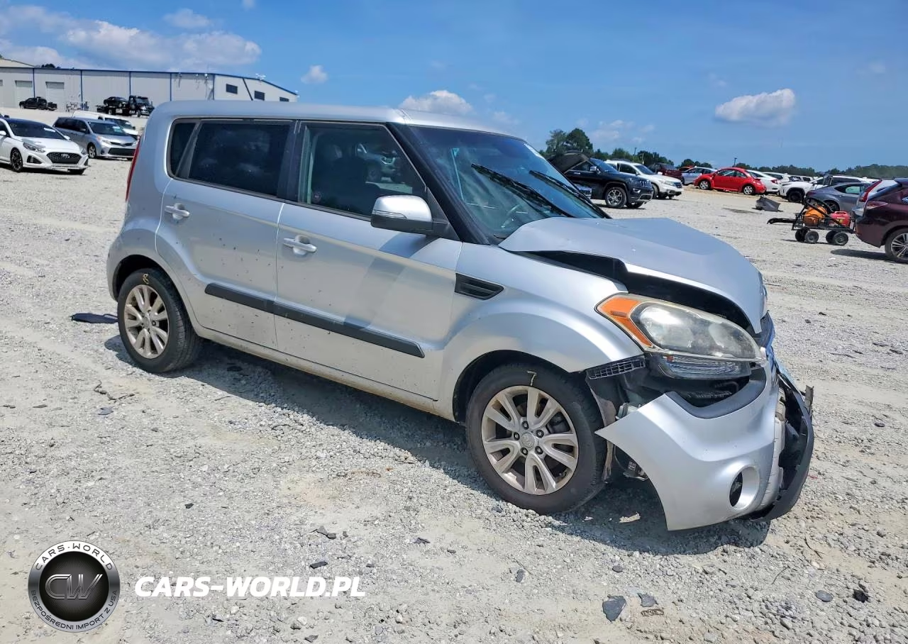 2012 Kia Soul + VIN:KNDJT2A69C7426663 - 4
