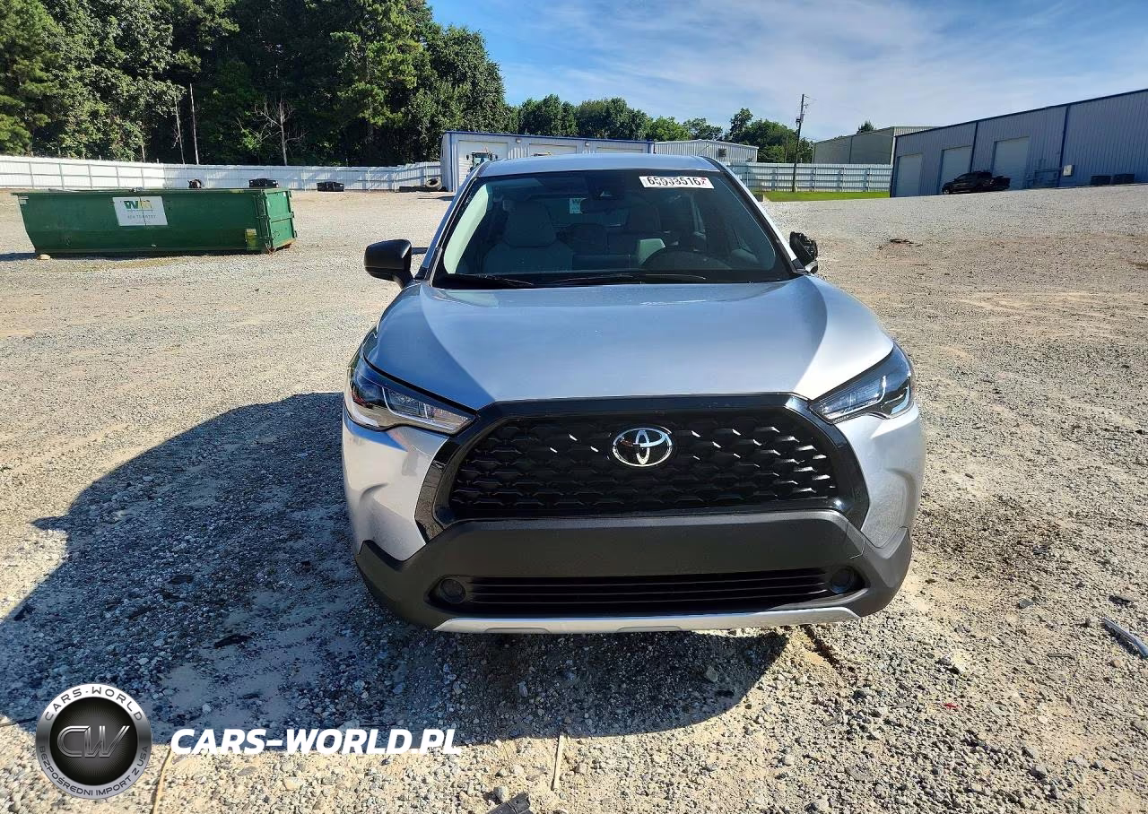 2022 Toyota Corolla Cross L VIN:7MUAAAAG6NV033579 - 5