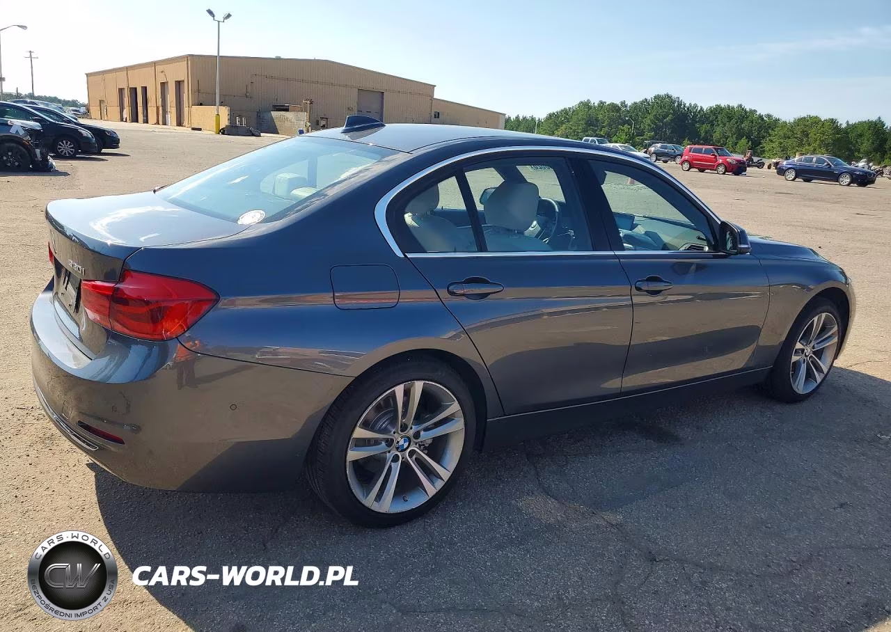 2018 BMW 330 I VIN:WBA8B9C5XJK676676 - 3