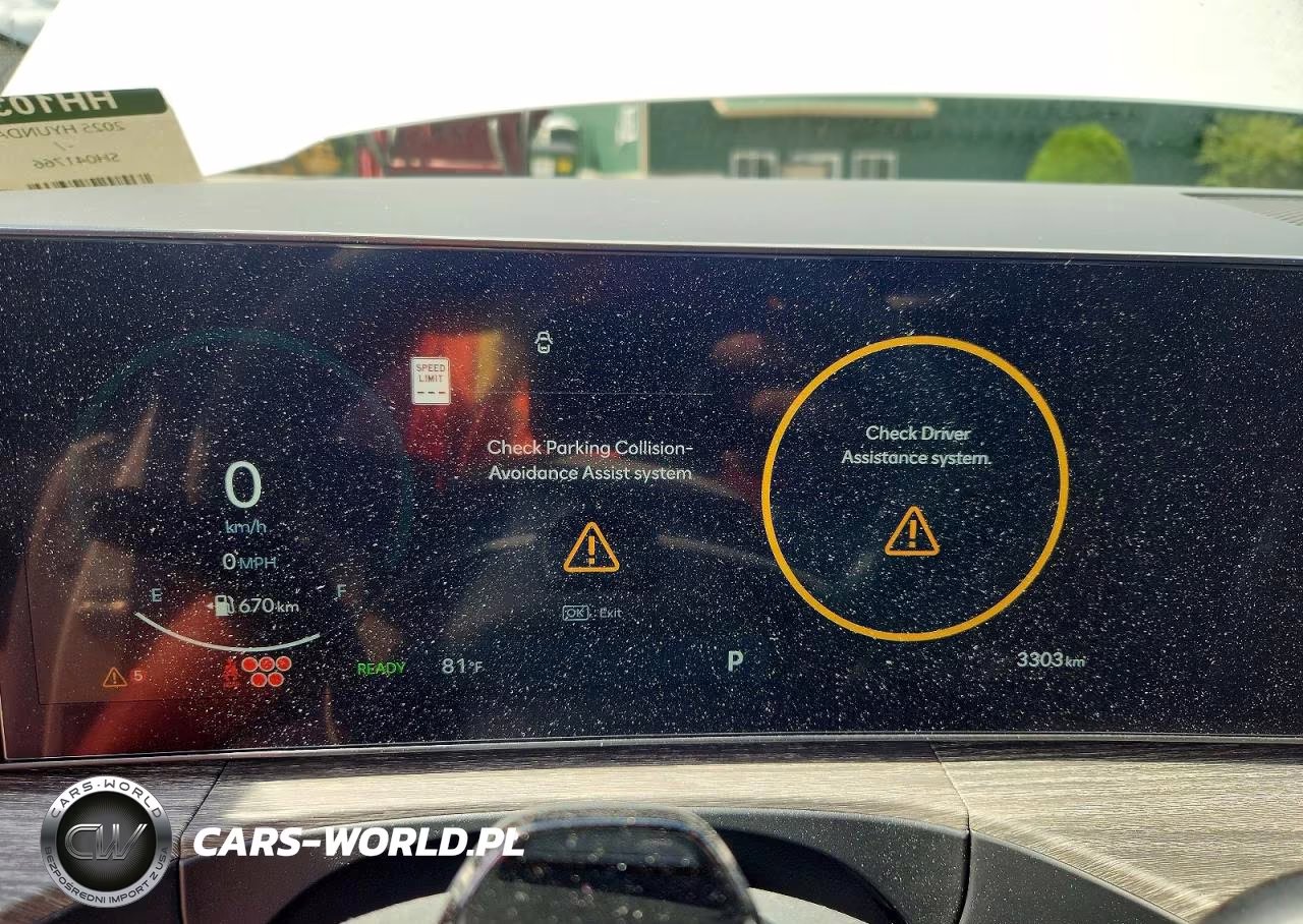 2025 Hyundai Santa Fe Limited VIN:5NMP3DG1XSH041766 - 9