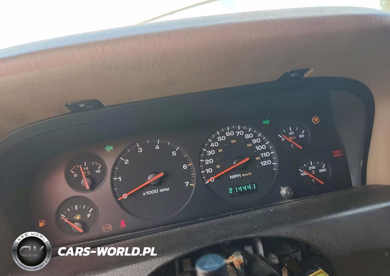 2000 Jeep Grand Cherokee Laredo VIN:1J4GW48NXYC103502 - 9