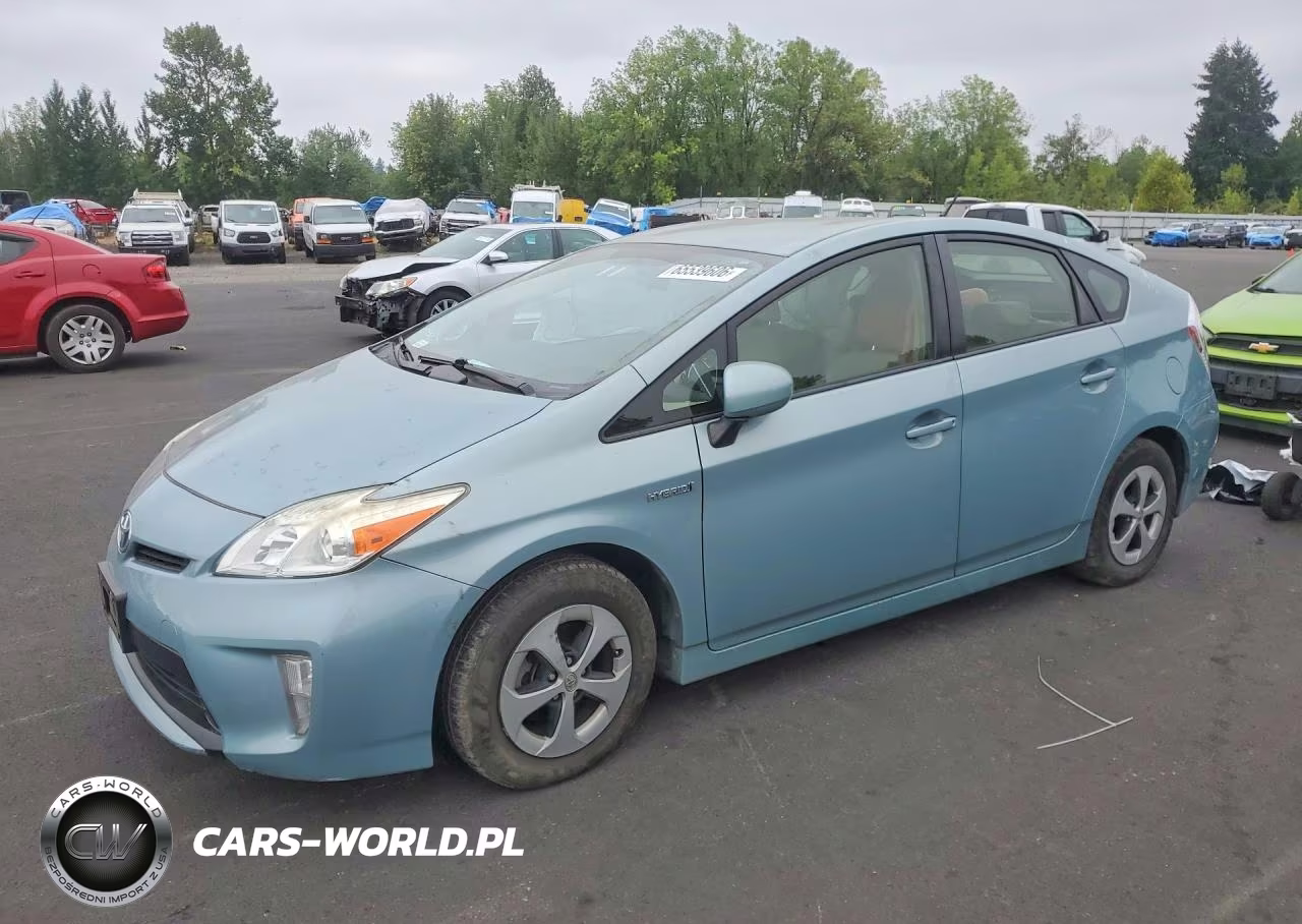 2015 Toyota Prius Two VIN:JTDKN3DUXF2003347 - 1