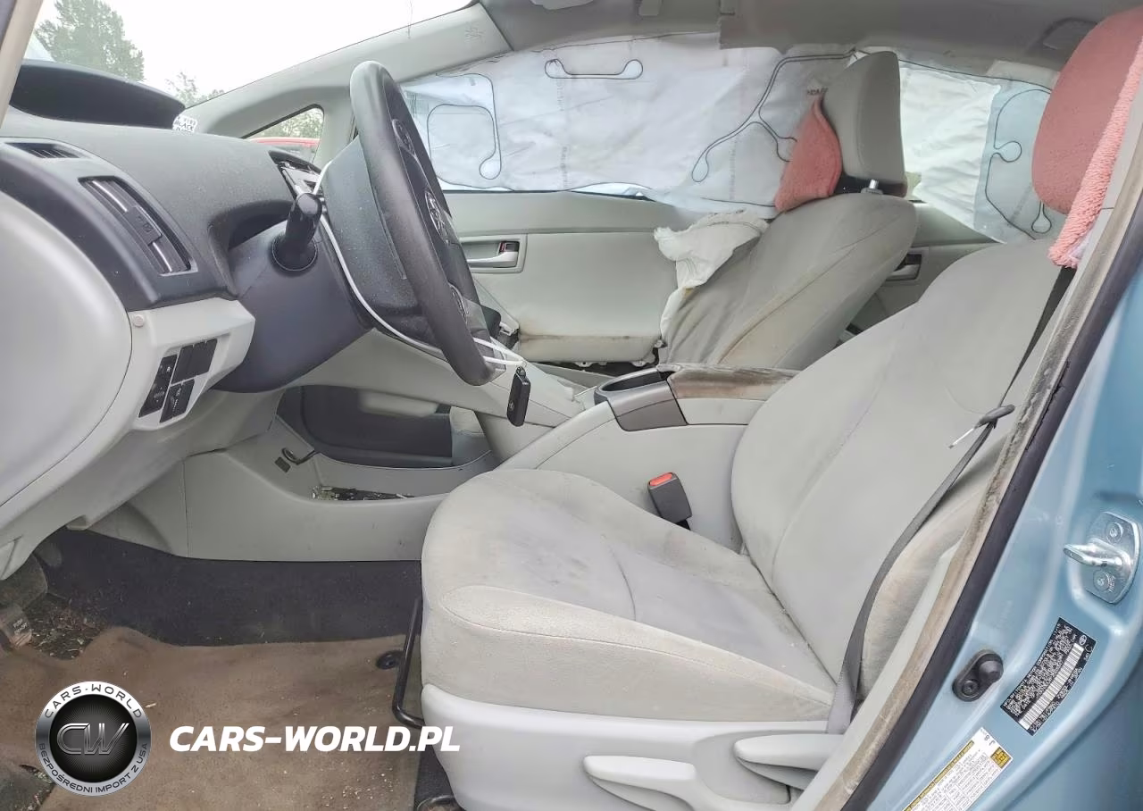 2015 Toyota Prius Two VIN:JTDKN3DUXF2003347 - 7