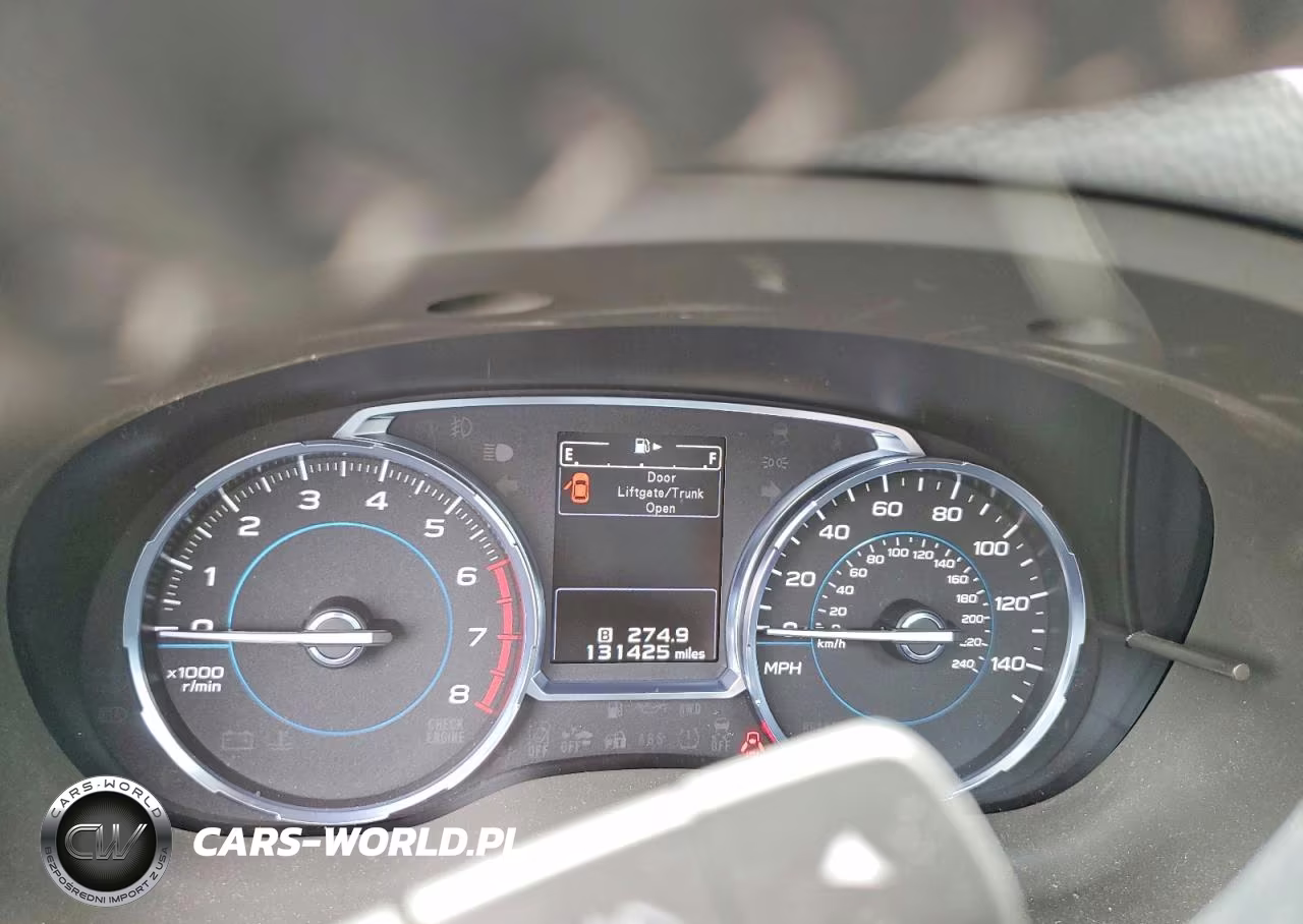 2018 Subaru Forester 2.5I Touring VIN:JF2SJAWC6JH601804 - 9