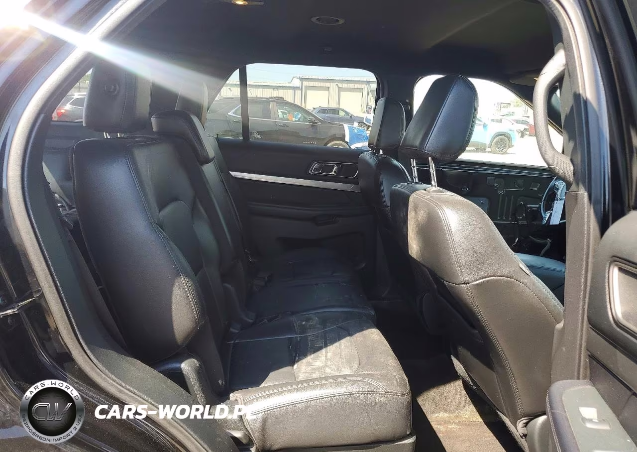 2018 Ford Explorer Xlt VIN:1FM5K8D80JGC04722 - 11