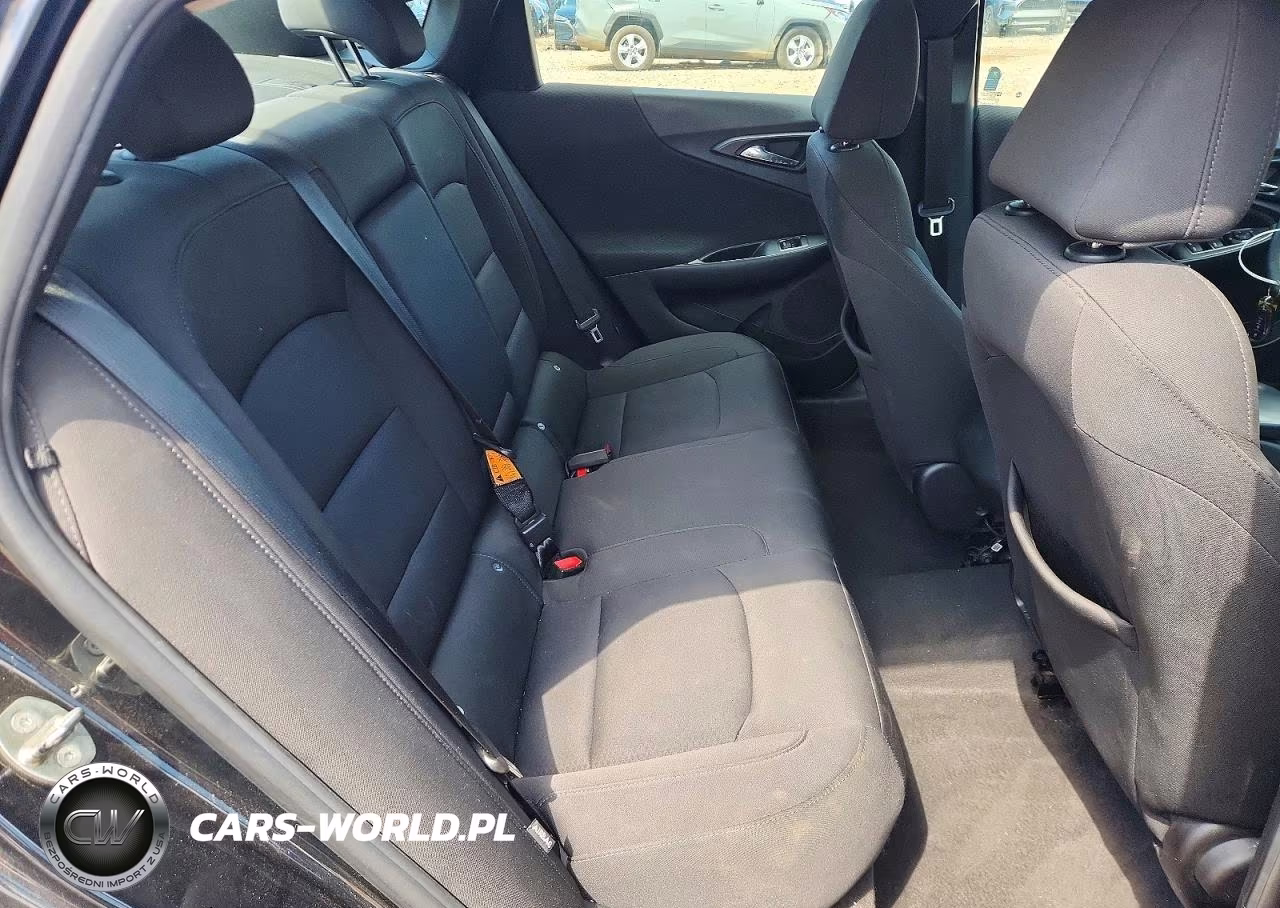 2018 Chevrolet Malibu Ls VIN:1G1ZB5ST0JF218971 - 10