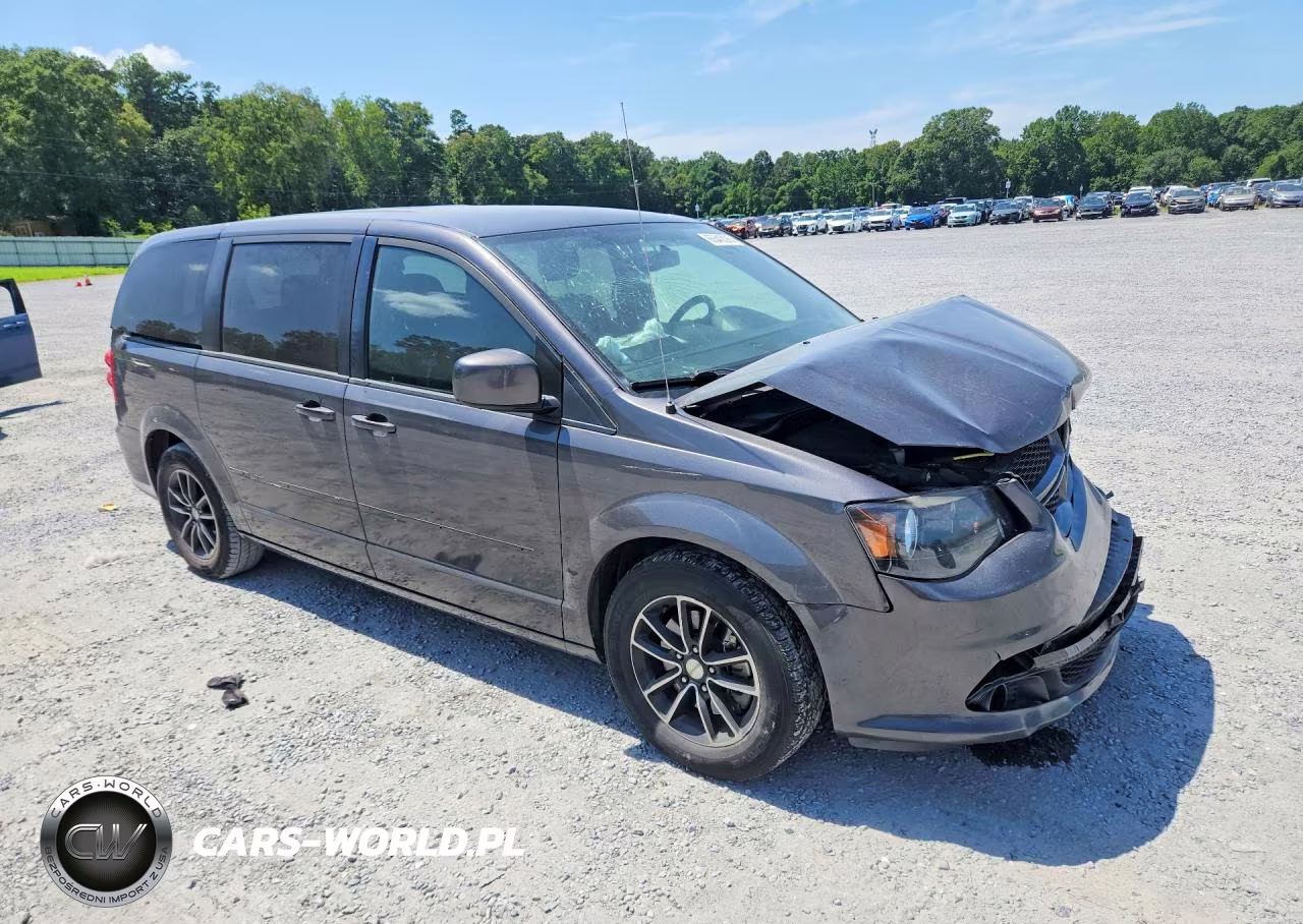 2017 Dodge Grand Caravan Gt VIN:2C4RDGEGXHR740831 - 4