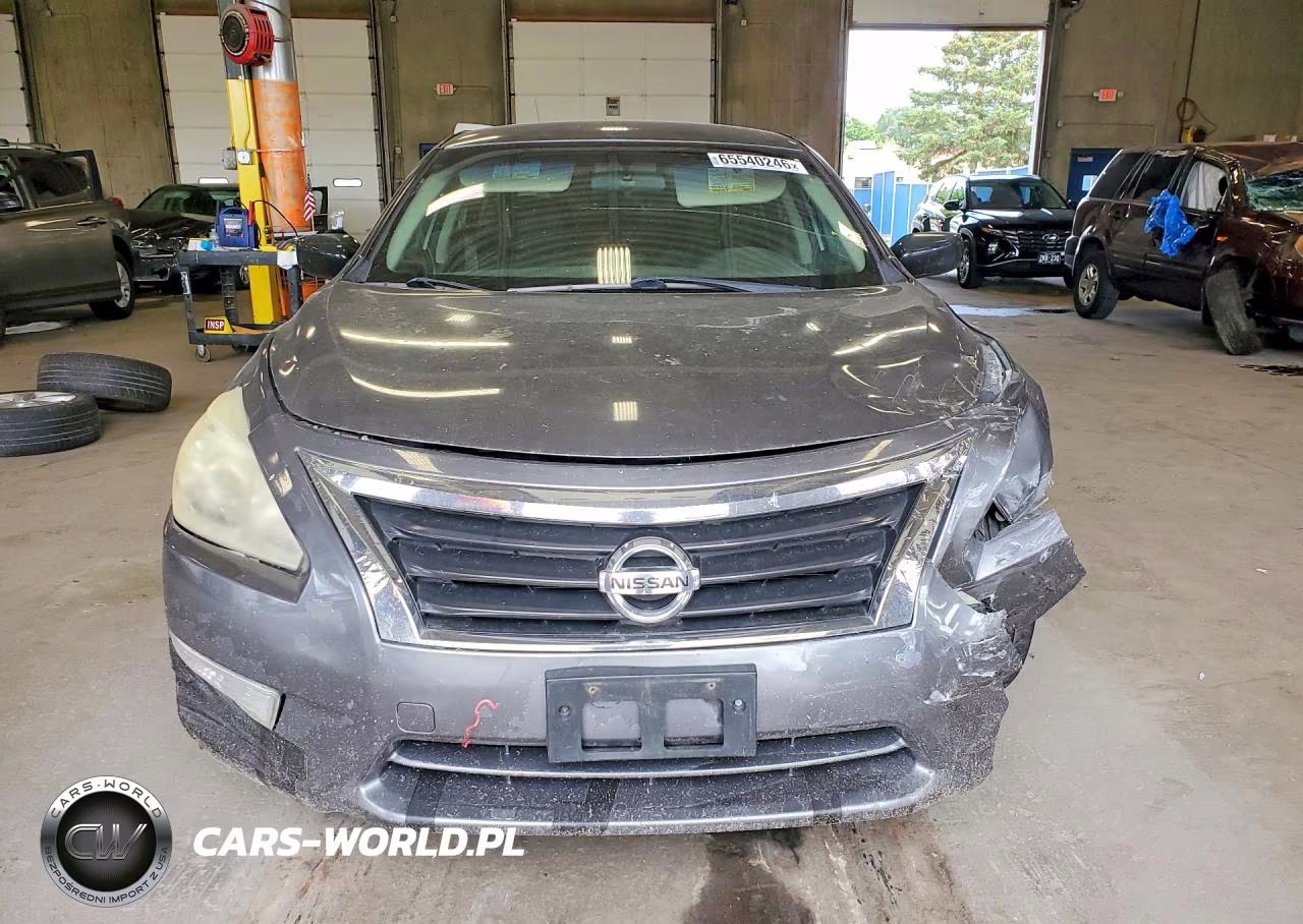 2014 Nissan Altima 2.5 S VIN:1N4AL3AP9EN230810 - 5