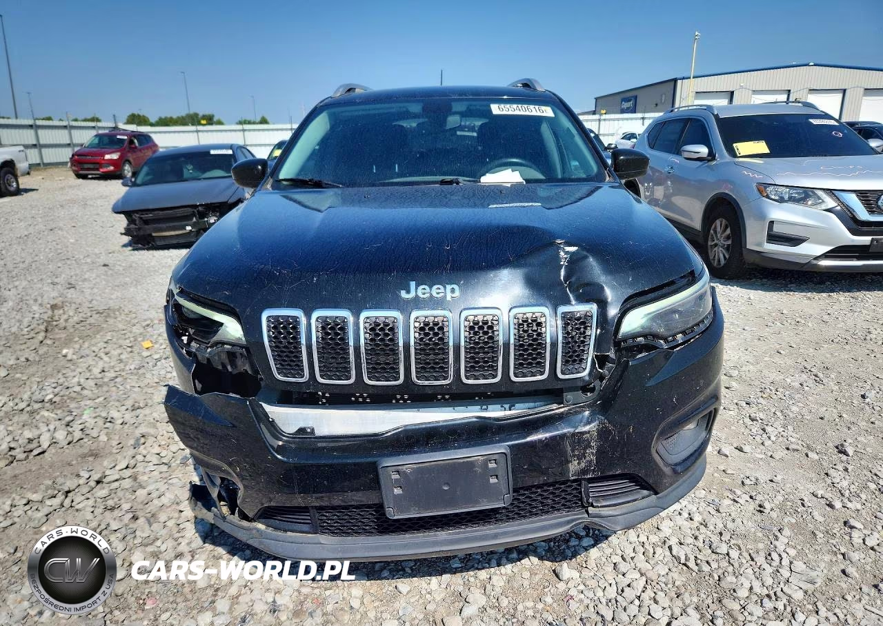 2019 Jeep Cherokee Latitude VIN:1C4PJMCXXKD277052 - 5
