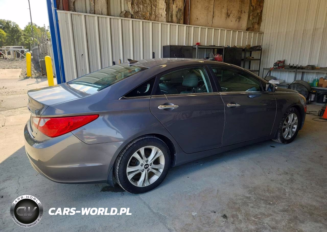 2013 Hyundai Sonata Limited VIN:5NPEC4AC1DH785974 - 3