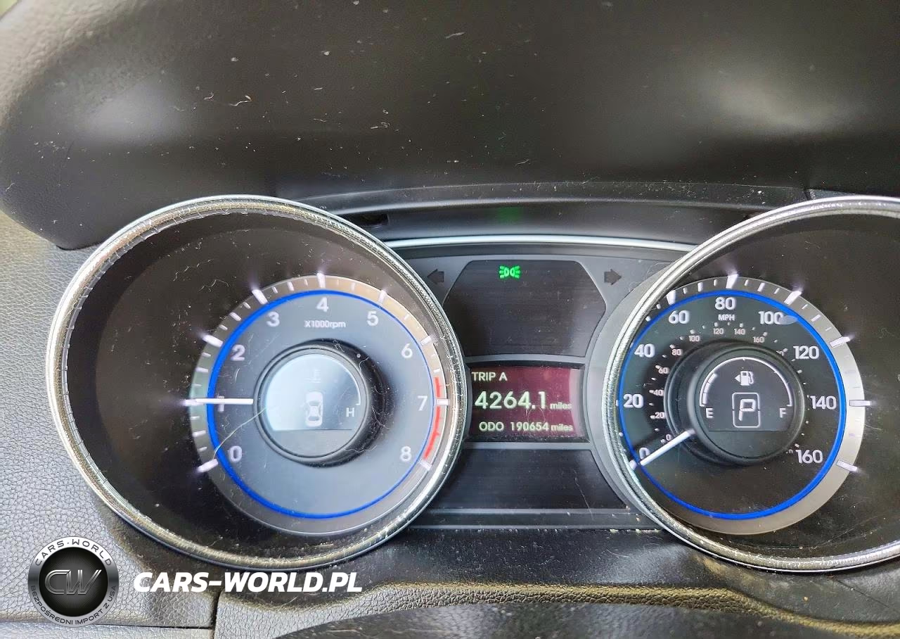 2013 Hyundai Sonata Limited VIN:5NPEC4AC1DH785974 - 9