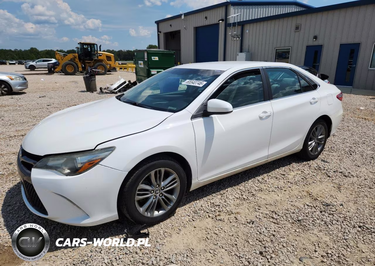2015 Toyota Camry Se VIN:4T1BF1FK6FU093027 - 1