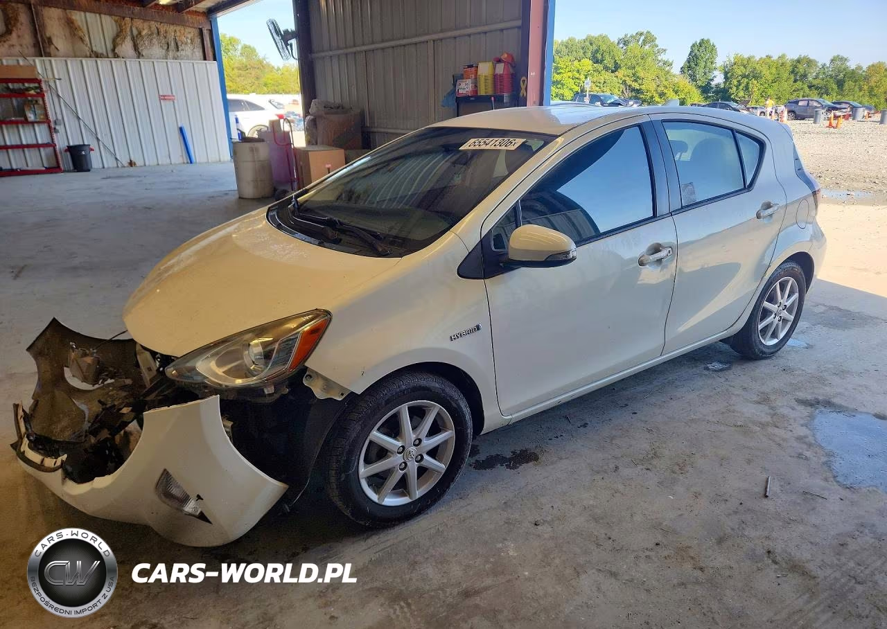 2015 Toyota Prius C Three