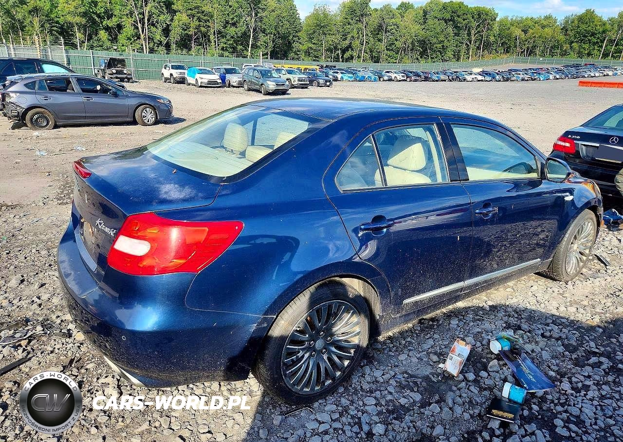2010 Suzuki Kizashi Sls VIN:JS2RF9A75A6100640 - 4