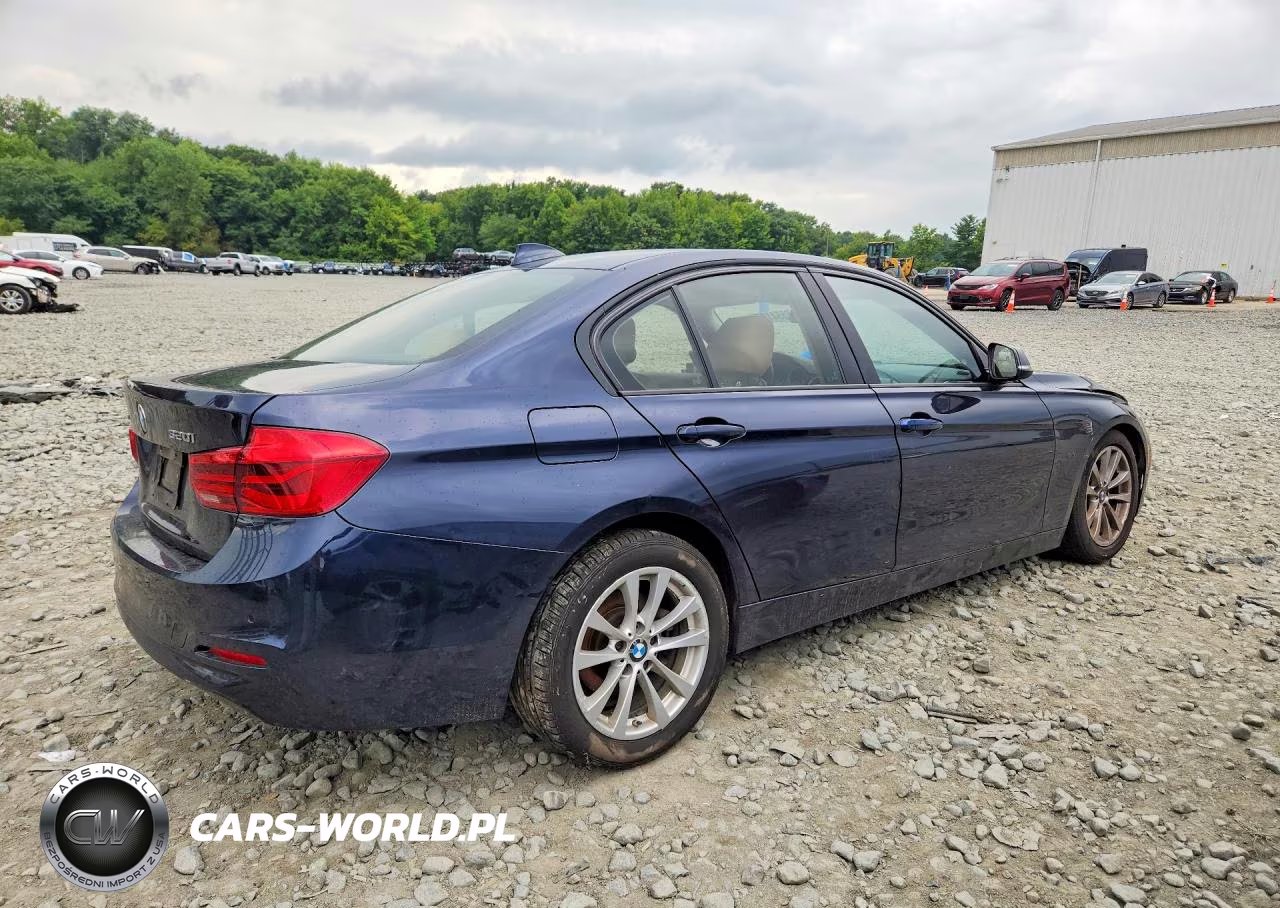 2017 BMW 320 Xi VIN:WBA8E5G57HNU41901 - 3