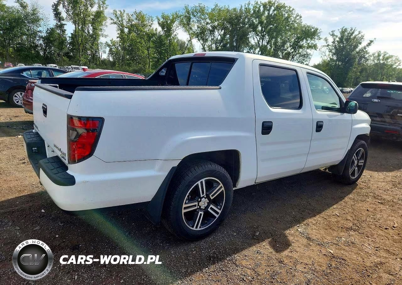 2012 Honda Ridgeline Sport VIN:5FPYK1F75CB454037 - 3