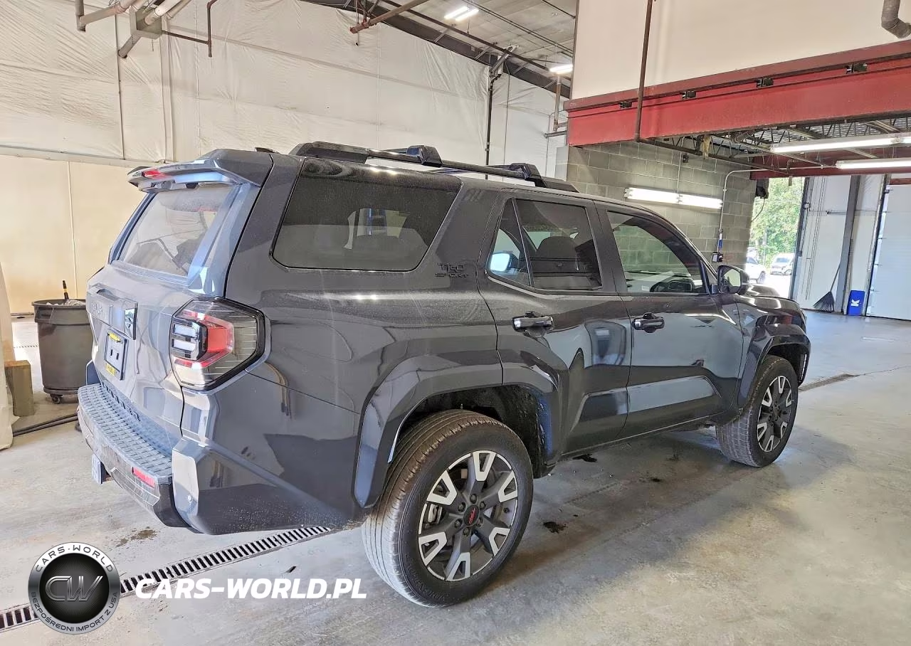 2026 Toyota 4Runner Trd Sport Premium VIN:JTEVA5BR3T5107770 - 3