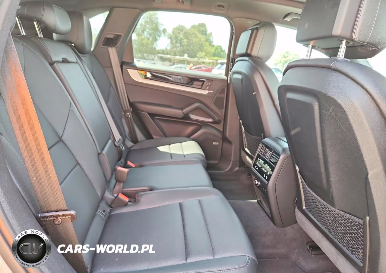 2024 Porsche Cayenne VIN:WP1AA2AY7RDA09655 - 11