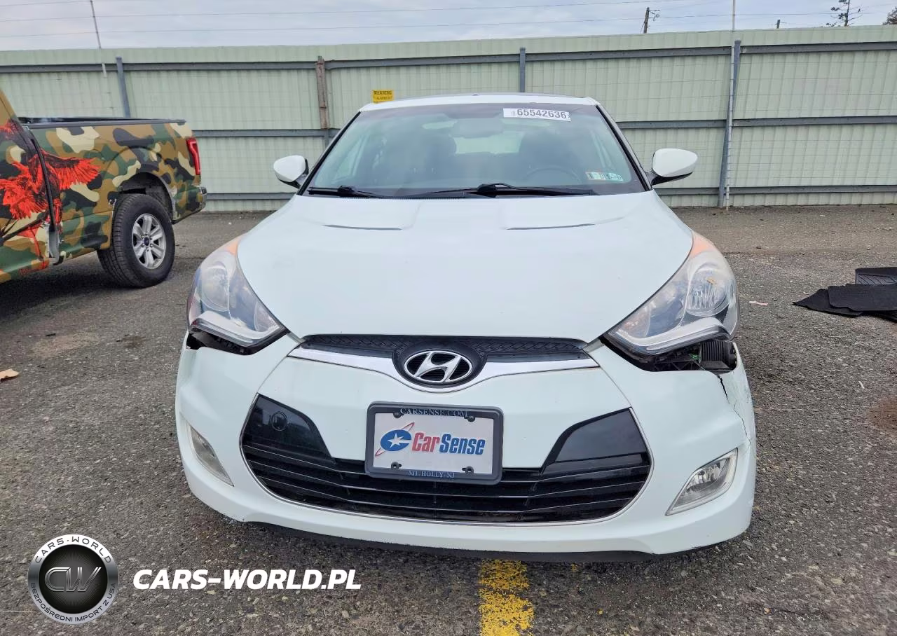 2015 Hyundai Veloster Base VIN:KMHTC6AD2FU221234 - 5