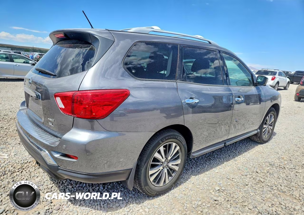 2017 Nissan Pathfinder Sl VIN:5N1DR2MM9HC606791 - 3