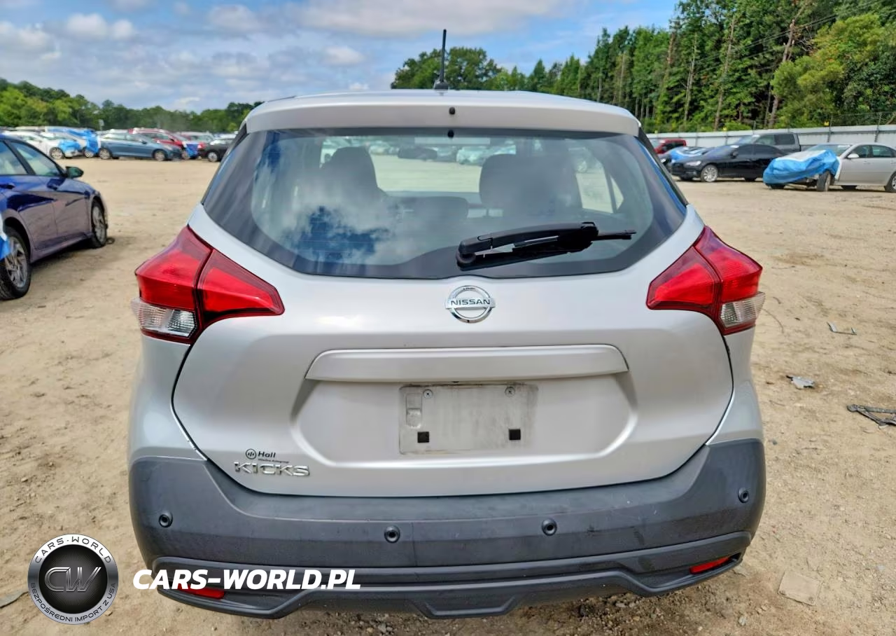 2020 Nissan Kicks S VIN:3N1CP5BV2LL556464 - 6