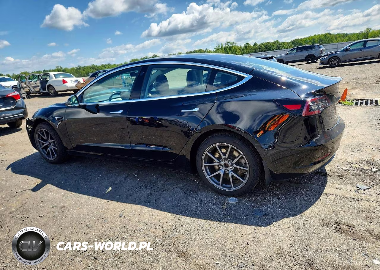 2018 Tesla Model 3 VIN:5YJ3E1EA8JF156523 - 2