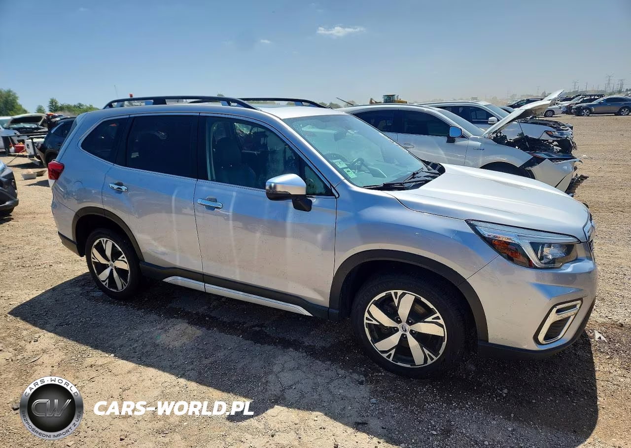 2019 Subaru Forester Touring VIN:JF2SKAWC1KH431012 - 4