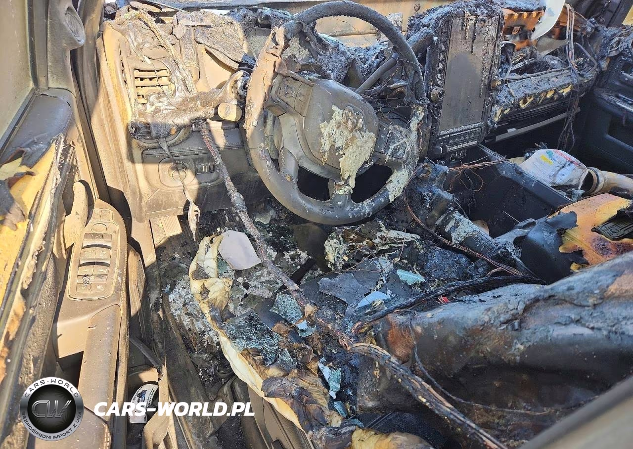 2024 Ram 2500 Powerwagon VIN:3C6UR5ELXRG238669 - 8