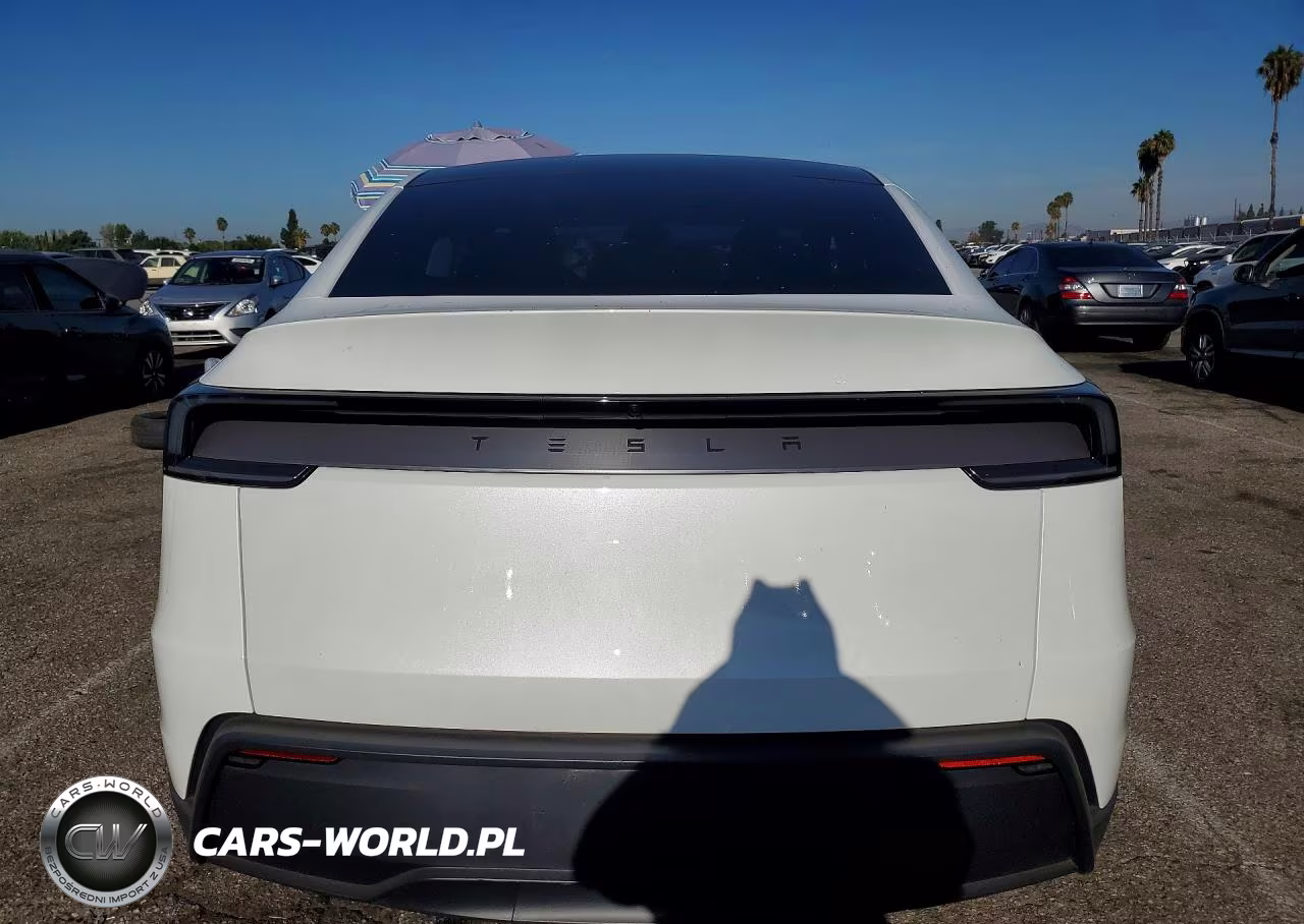 2026 Tesla Model Y VIN:7SAYGDED2TF444118 - 6