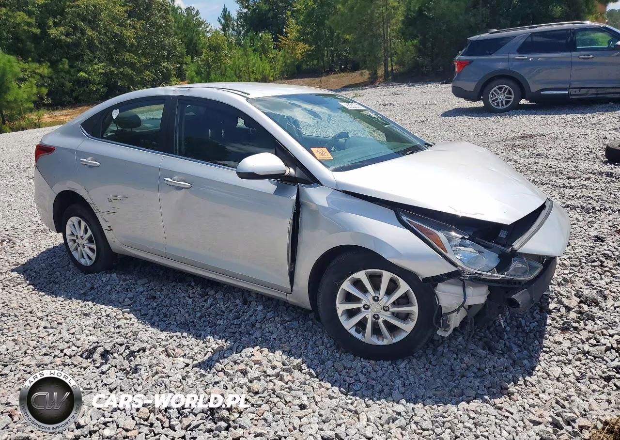 2021 Hyundai Accent Sel VIN:3KPC24A62ME133891 - 4