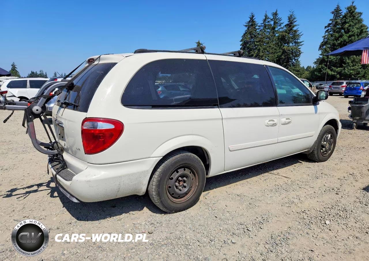2005 Chrysler Town & Country Lx VIN:2C4GP44R45R439631 - 3