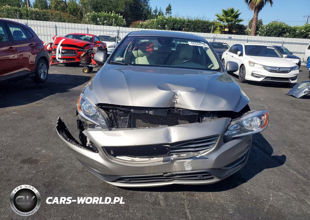 2015 Volvo S60 Premier VIN:YV1612TB4F1317809 - 5