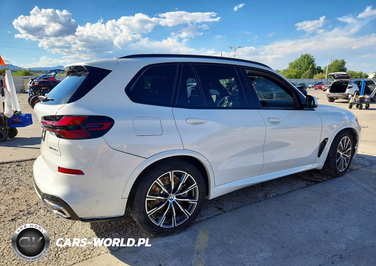 2026 BMW X5 xDrive50E VIN:5UX43EU07T9209167 - 3