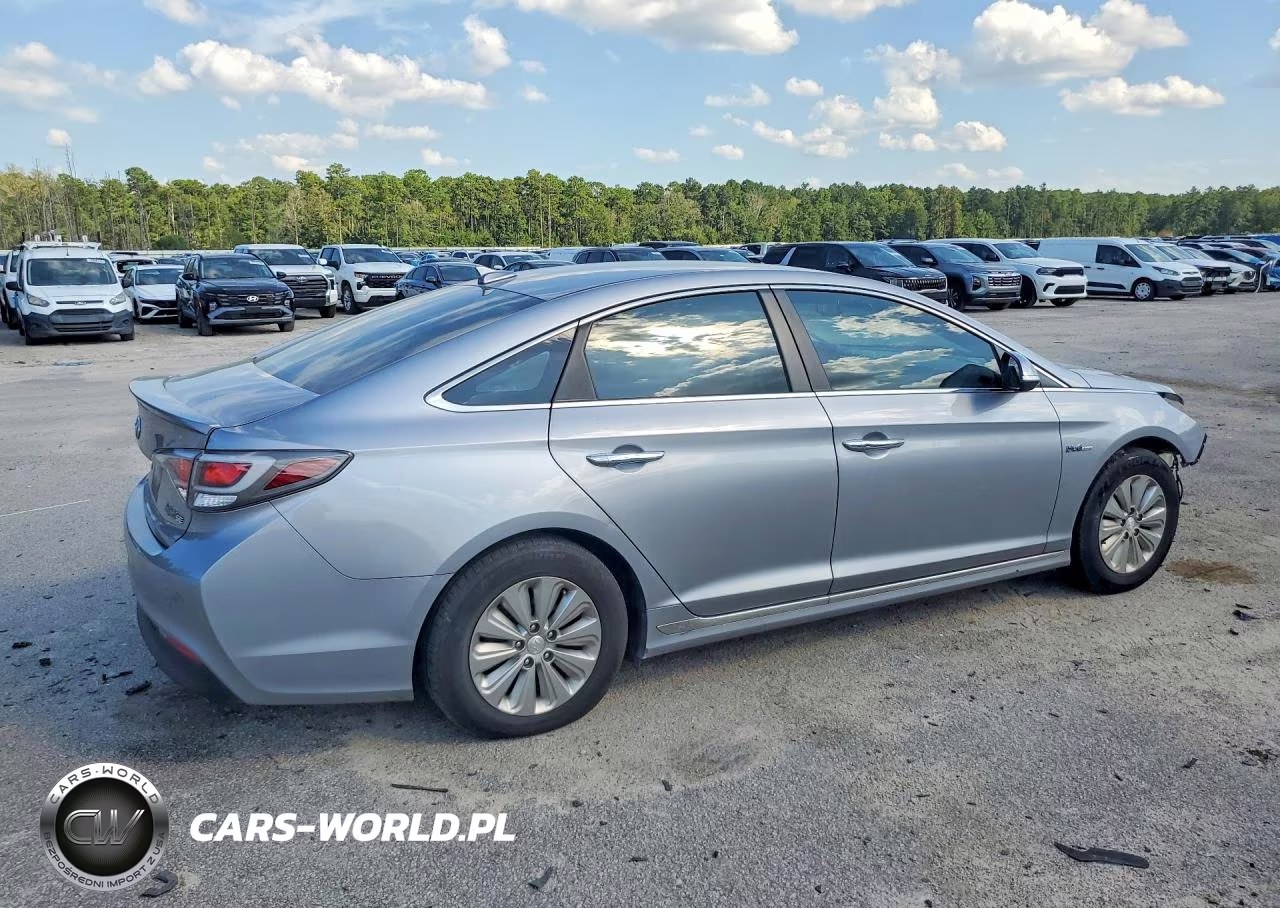2016 Hyundai Sonata Hybrid Se VIN:KMHE24L16GA041759 - 3