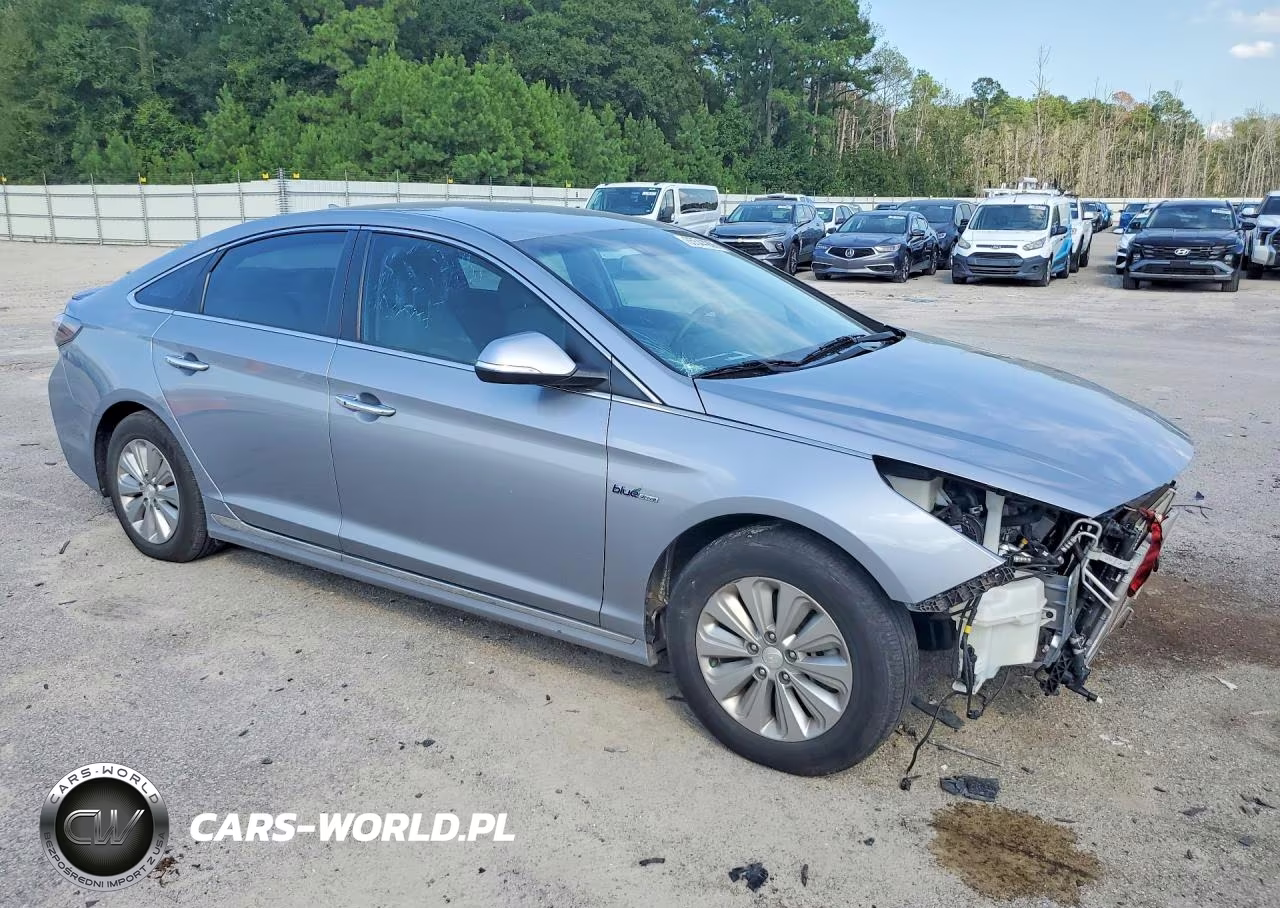 2016 Hyundai Sonata Hybrid Se VIN:KMHE24L16GA041759 - 4