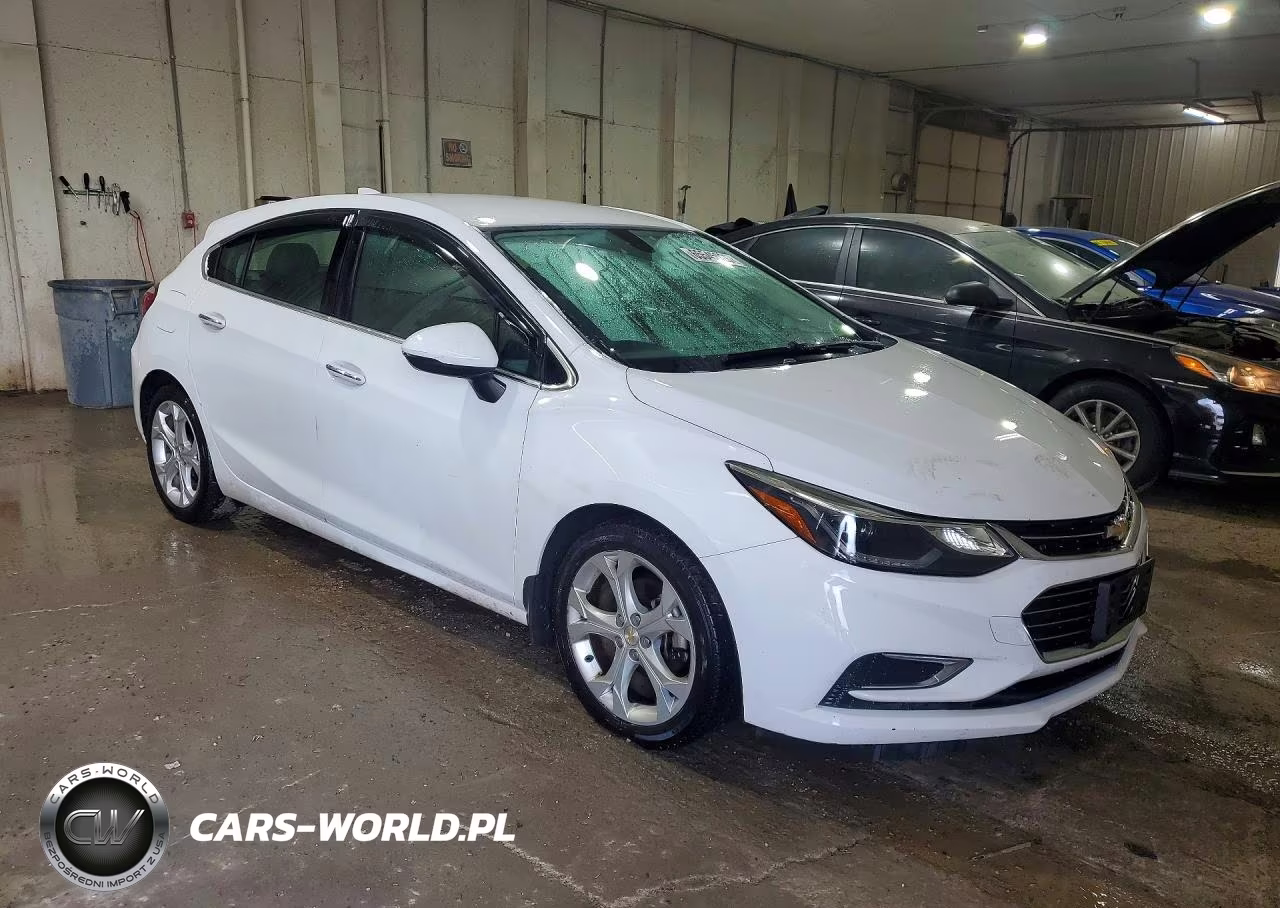 2017 Chevrolet Cruze Premier VIN:3G1BF6SM2HS576955 - 4