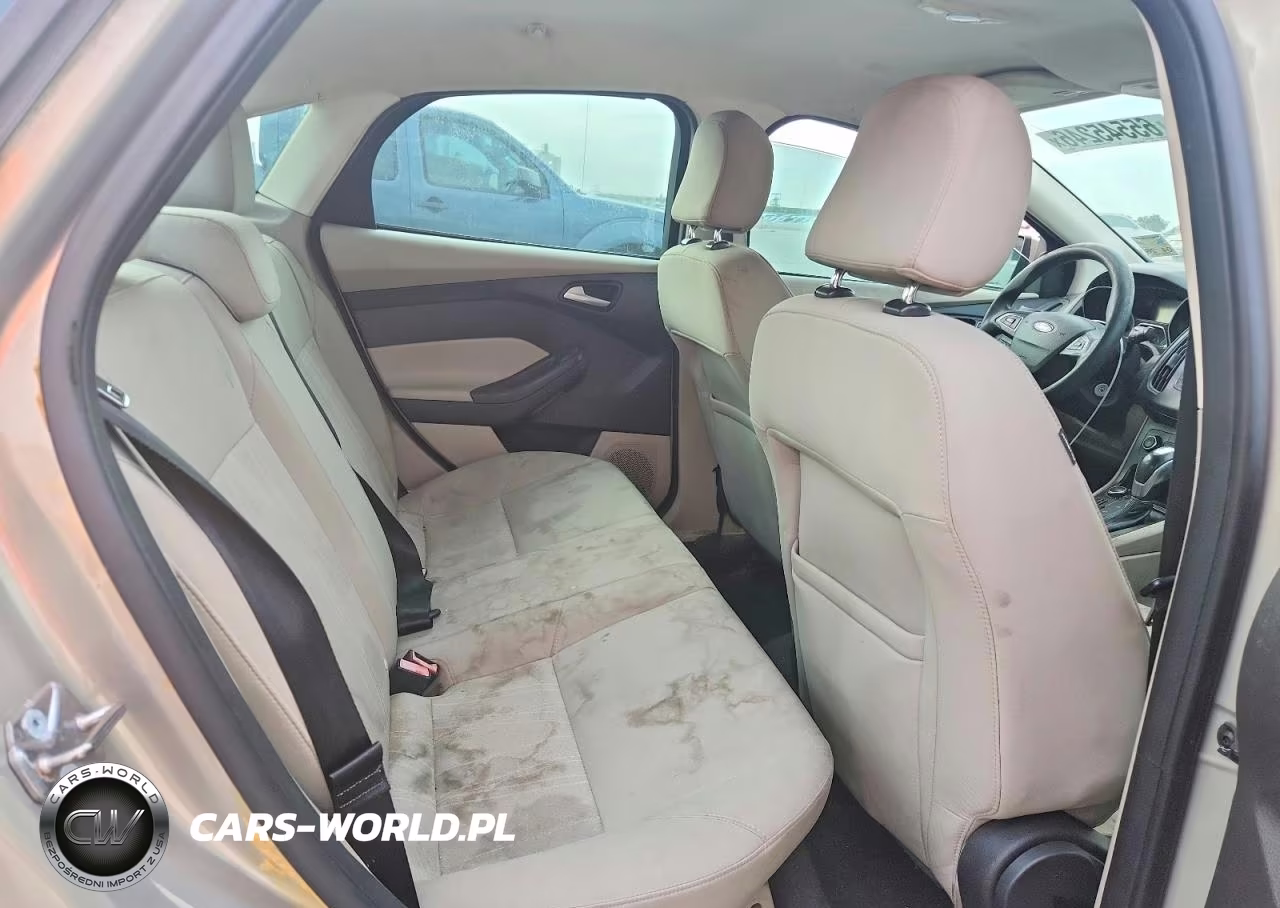 2015 Ford Focus Se VIN:1FADP3F25FL230444 - 10