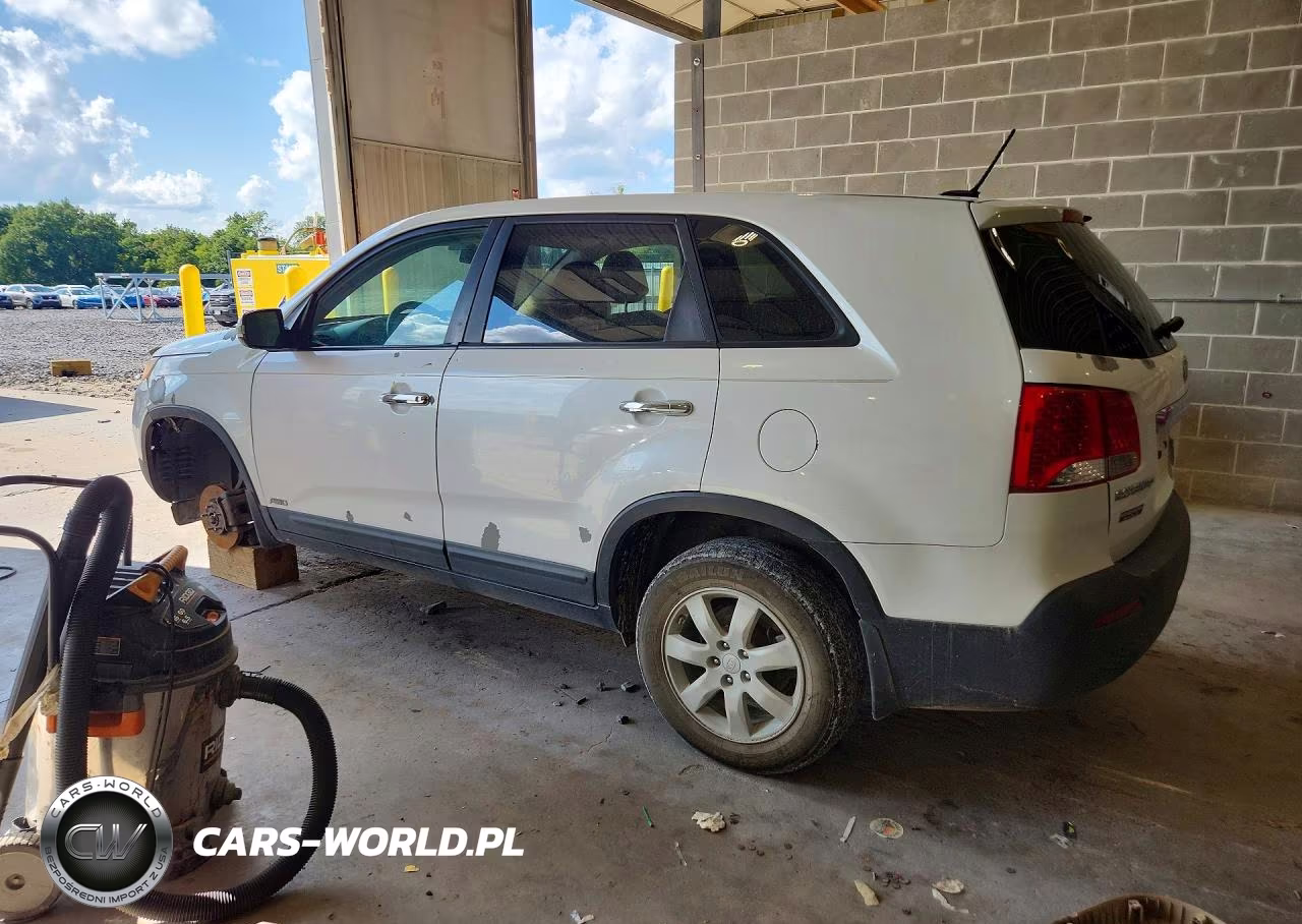 2011 Kia Sorento Lx VIN:5XYKTCA13BG062434 - 2