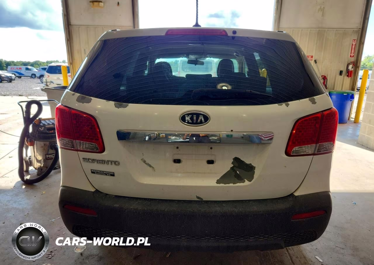 2011 Kia Sorento Lx VIN:5XYKTCA13BG062434 - 6