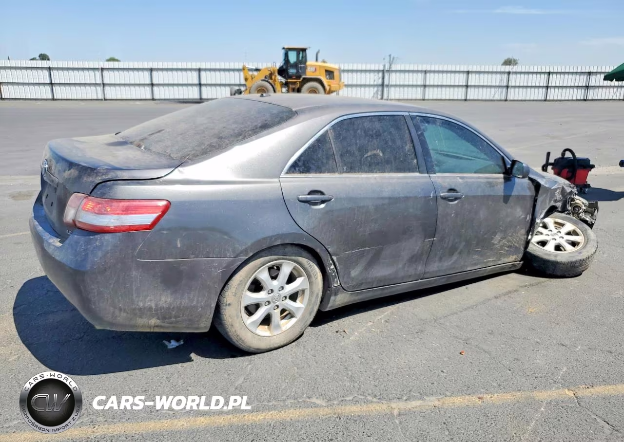 2011 Toyota Camry Le VIN:4T4BF3EK8BR176844 - 3