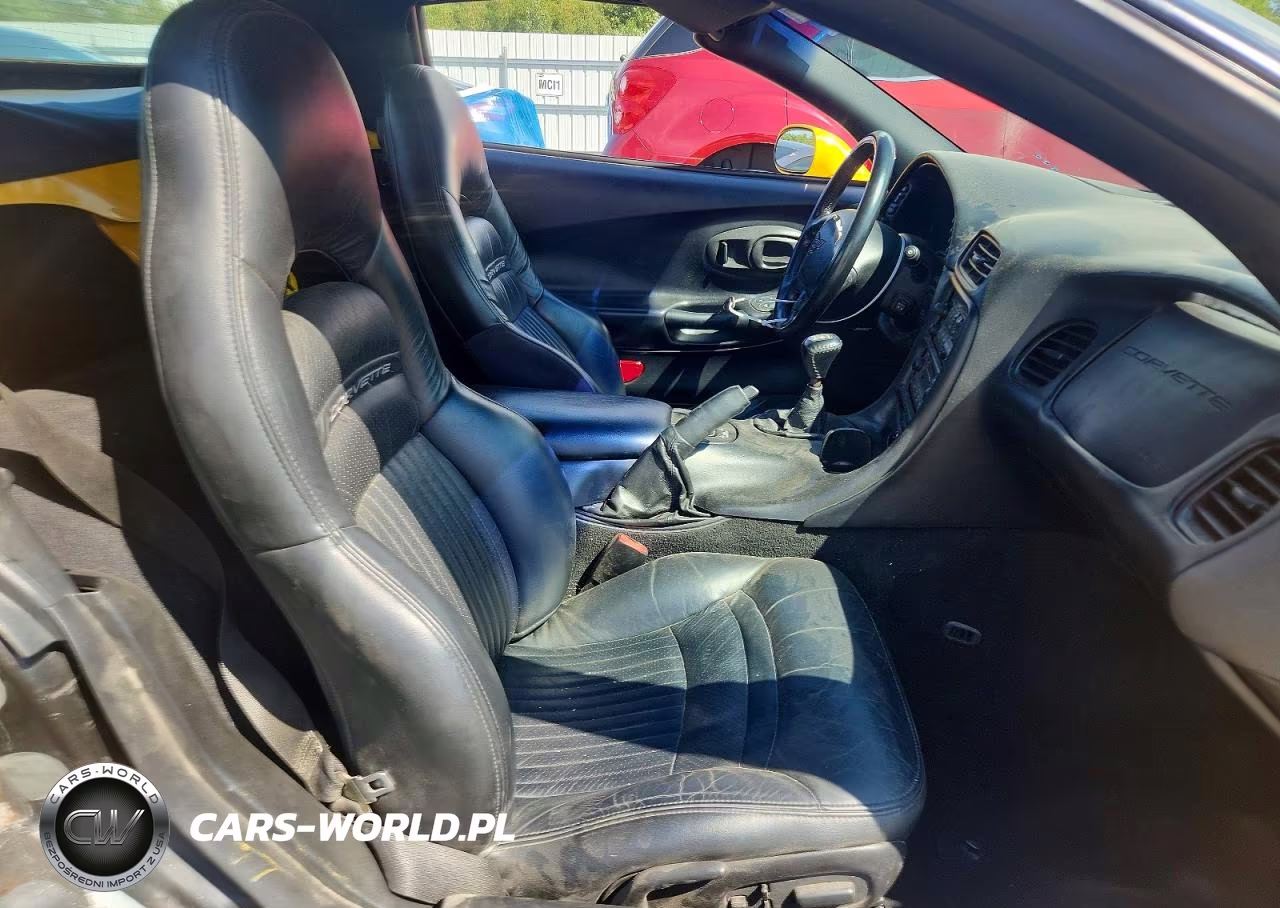 2001 Chevrolet Corvette VIN:1G1YY32G615106165 - 10