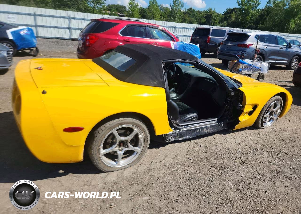 2001 Chevrolet Corvette VIN:1G1YY32G615106165 - 3
