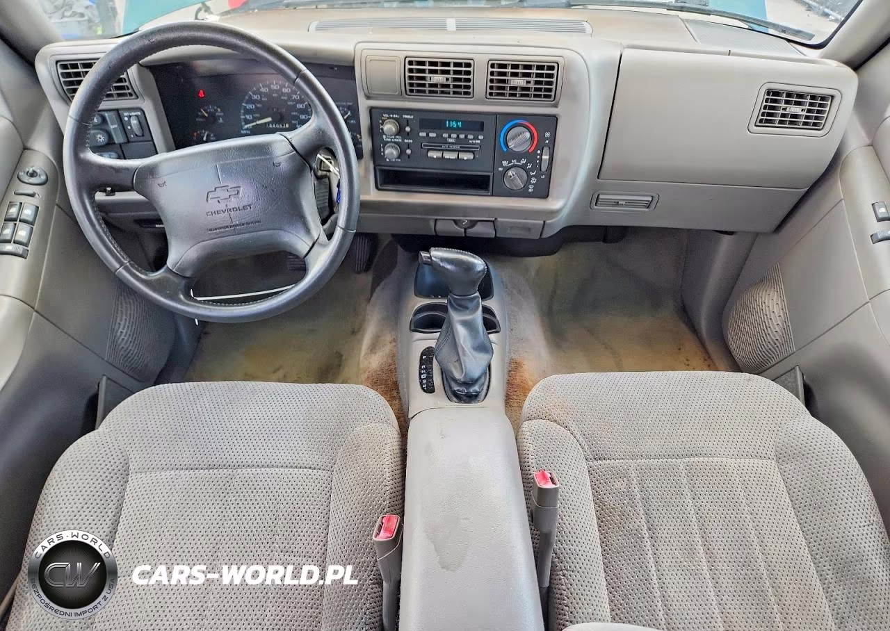 1997 Chevrolet Blazer VIN:1GNCS13W0V2195131 - 8