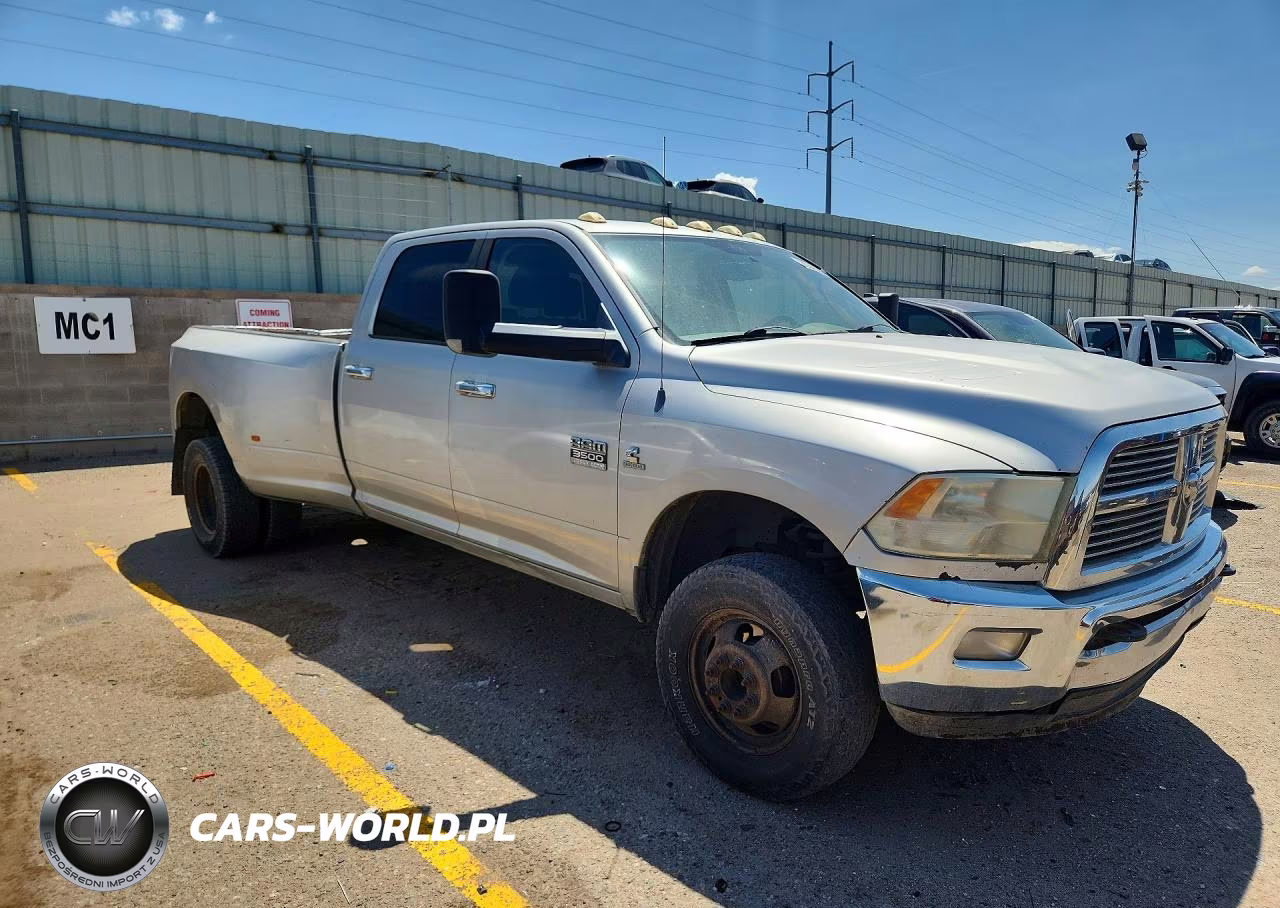 2011 Dodge Ram 3500 VIN:3D73Y4CL6BG622688 - 4