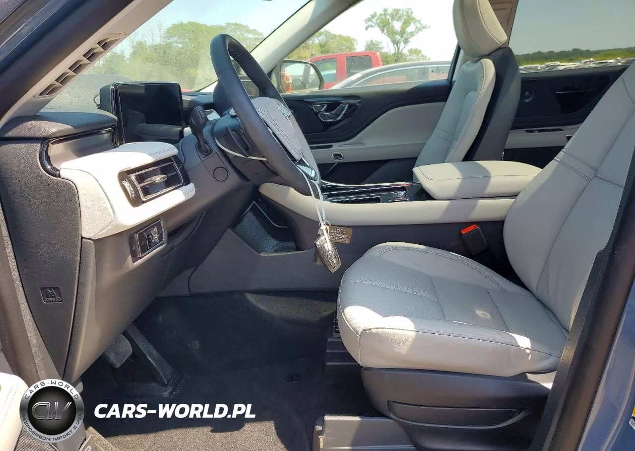 2026 Lincoln Aviator VIN:5LM5J6XC0TGL06786 - 7