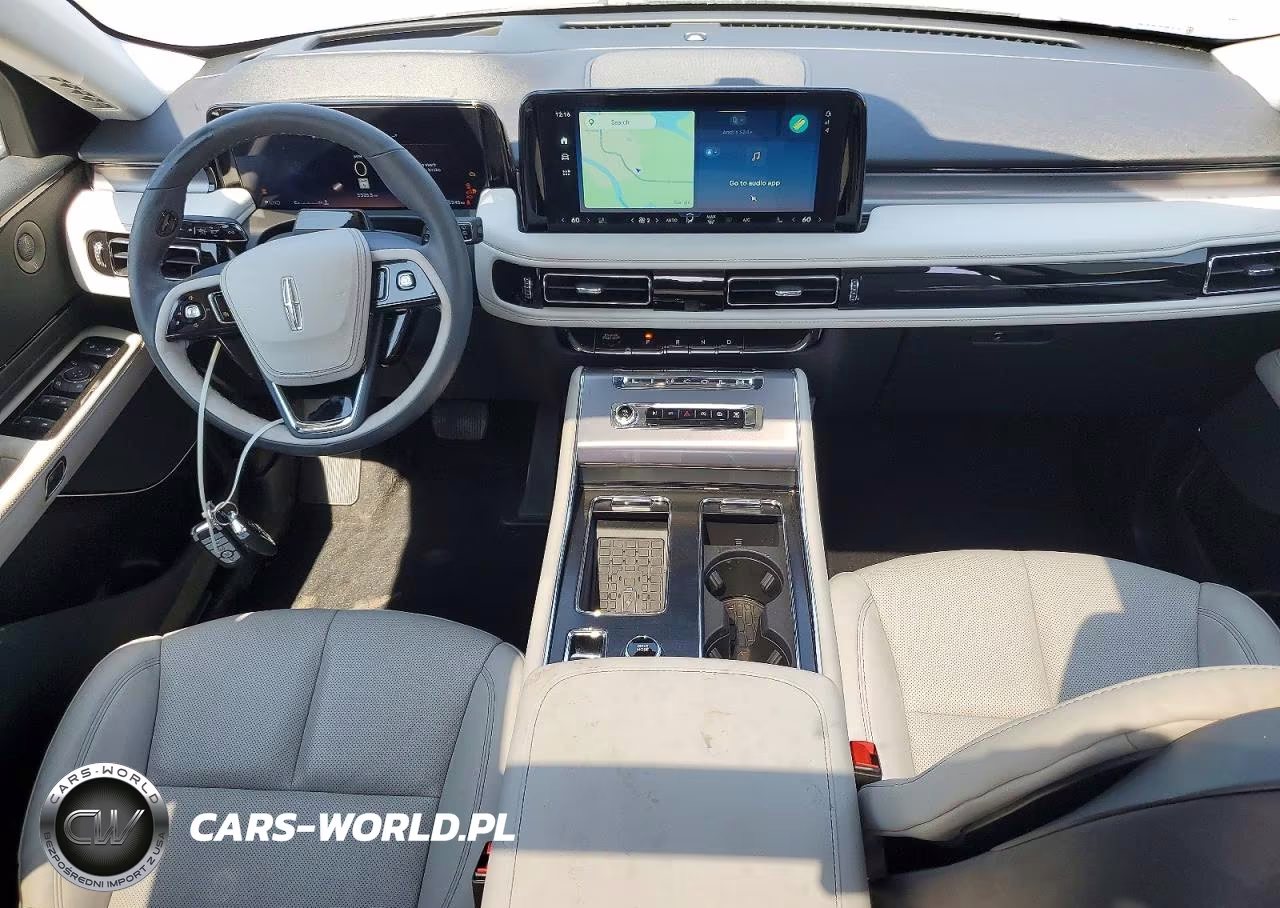 2026 Lincoln Aviator VIN:5LM5J6XC0TGL06786 - 8