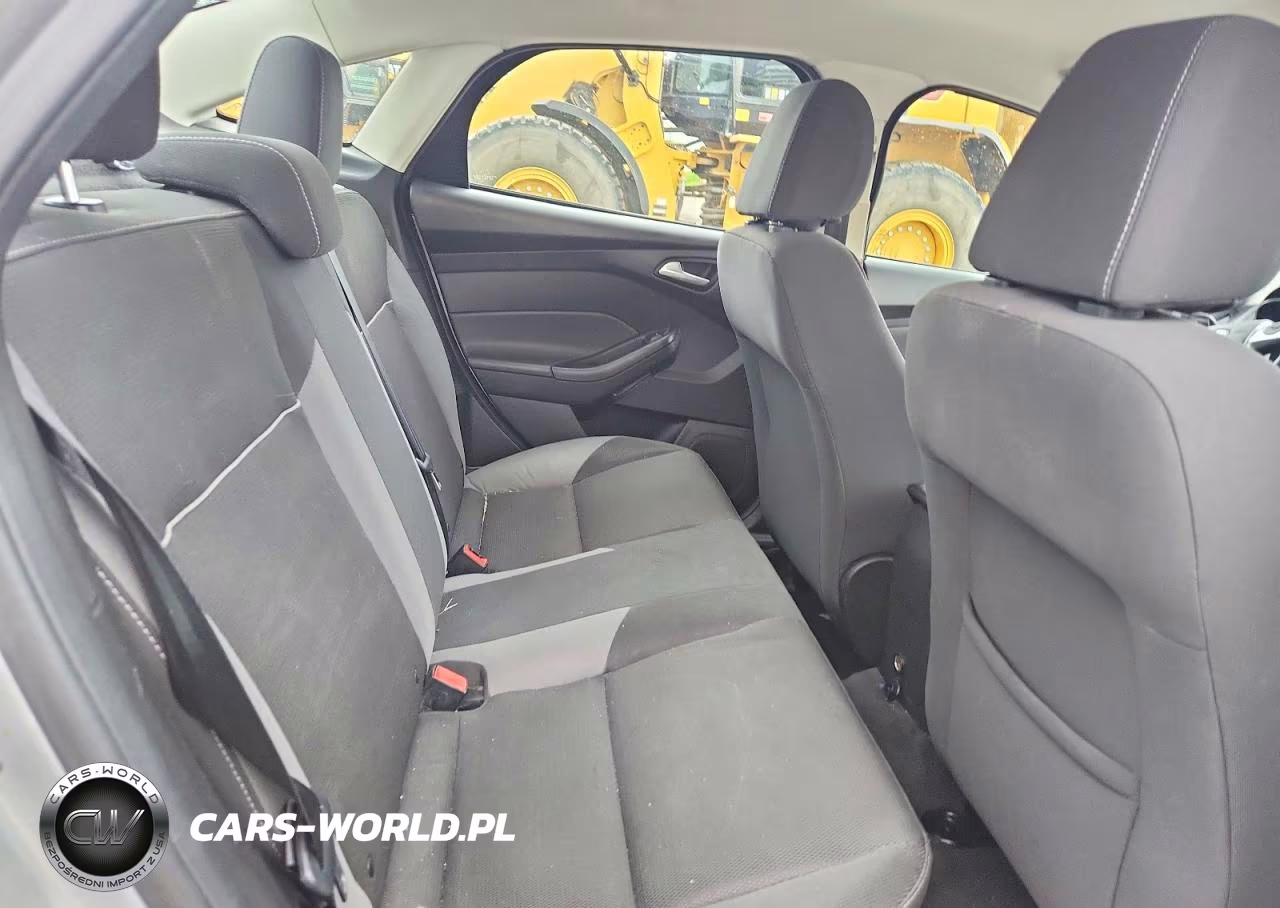 2012 Ford Focus Se VIN:1FAHP3F27CL451606 - 10