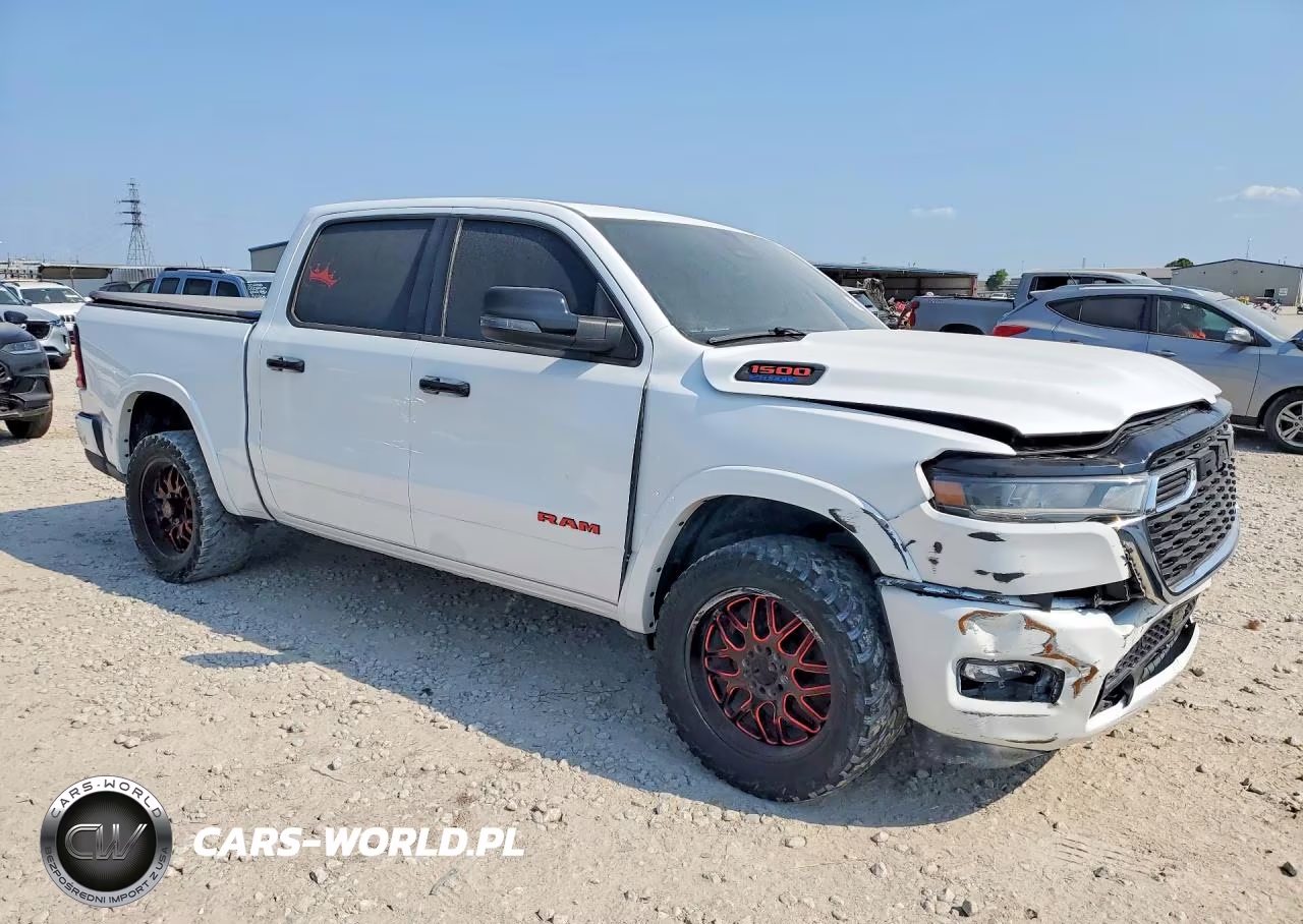 2025 Ram 1500 Big Horn VIN:1C6RRFFG8SN684328 - 4