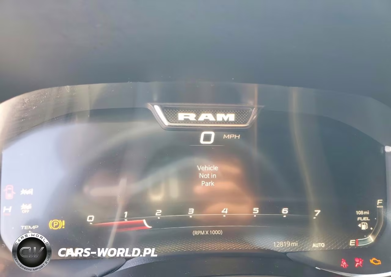 2025 Ram 1500 Big Horn VIN:1C6RRFFG8SN684328 - 9