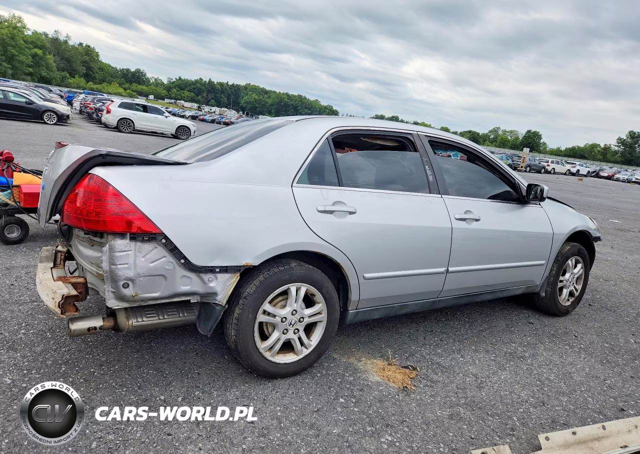 2007 Honda Accord Lx VIN:1HGCM56467A062811 - 3